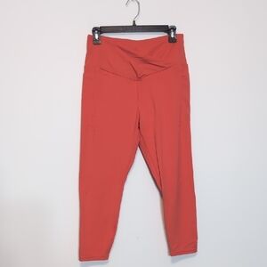 Danskin Cropped Capri Leggings